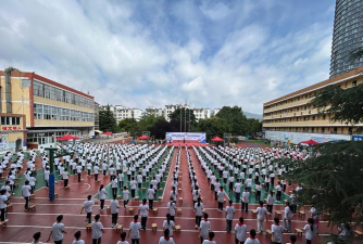 昆明育才实验中学户外活动场地