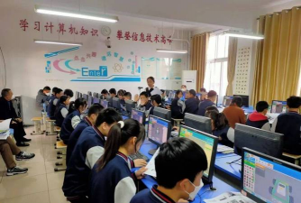 垦利县第二中学(垦利二中)户外活动场地