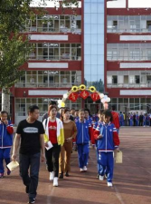 济南市第六十八中学户外活动场地