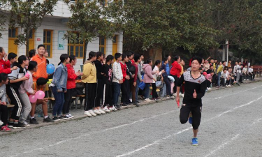 逆江坪乡中学