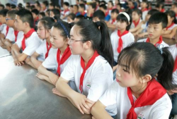 港二口镇中学