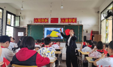 安乡县安昌三星咀中学户外活动场地