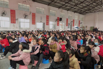 汉寿县岩汪湖镇中心学校户外活动场地