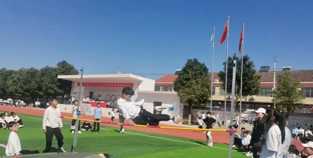 澧县金罗镇中学户外活动场地