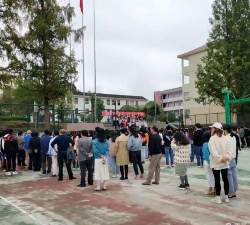 陈家河镇中学户外活动场地
