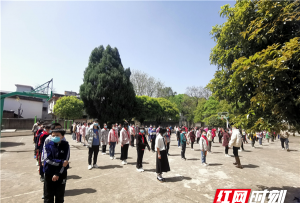 大庆坪乡中学