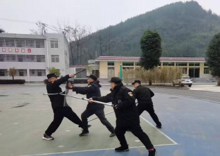 来凤县绿水中学户外活动场地