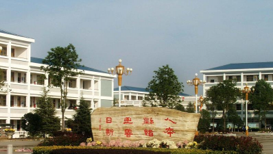 枝江市第一高级中学户外活动场地