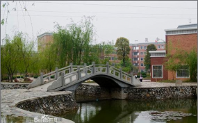 安陆市一中户外活动场地