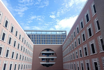 杨岭高级中学户外活动场地