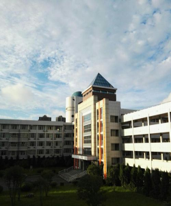 仙桃市东升高级中学户外活动场地