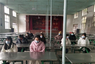 荆竹镇中学户外活动场地