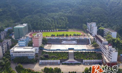 双牌一中户外活动场地