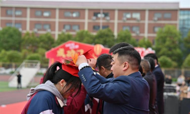 襄樊东风中学户外活动场地