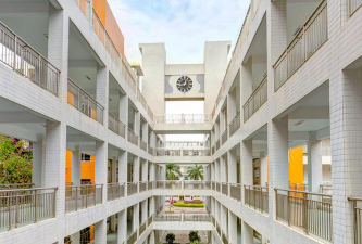 佛山市顺德区顺德一中实验学校户外活动场地