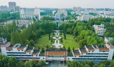 信阳师范学院户外活动场地