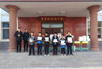 靖远县五合乡贾寨柯初中户外活动场地