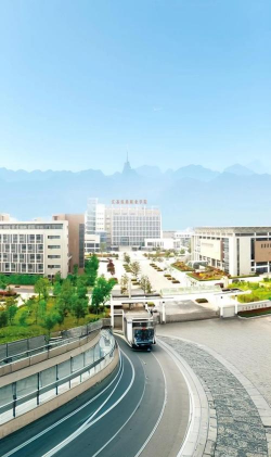 南京市医药中等专业学校