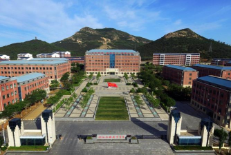 渤海船舶职业学院户外活动场地