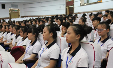 海口华健幼师职业学校户外活动场地