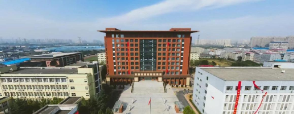 河南工业贸易职业学院户外活动场地