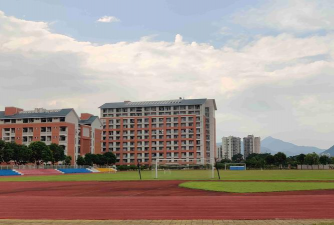 肇庆市第一中等职业学校户外活动场地