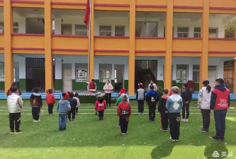康县迷坝乡九年制一贯制学校户外活动场地