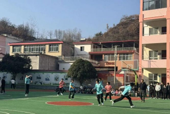 甘肃省康县碾坝中学户外活动场地