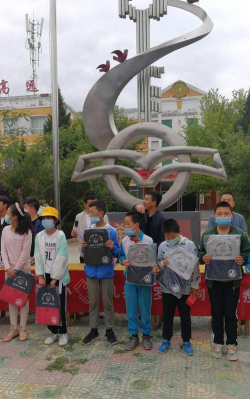 礼县罗堡九年制学校户外活动场地
