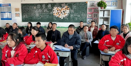 礼县马河乡初级中学户外活动场地