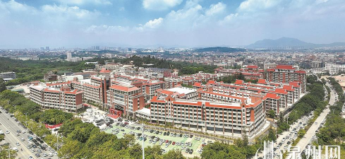 泉州轻工职业学院户外活动场地