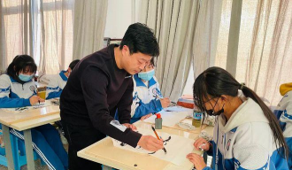 嘉峪关市师范附属学校(中学部)户外活动场地