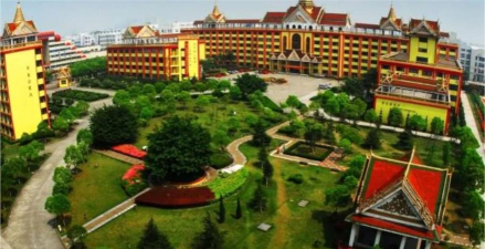 浙江东方集团公司技工学校户外活动场地