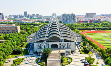 上海工程技术大学户外活动场地