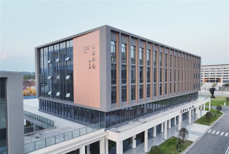 重庆现代制造职业学院户外活动场地