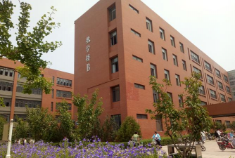 迁安市职业技术教育中心户外活动场地