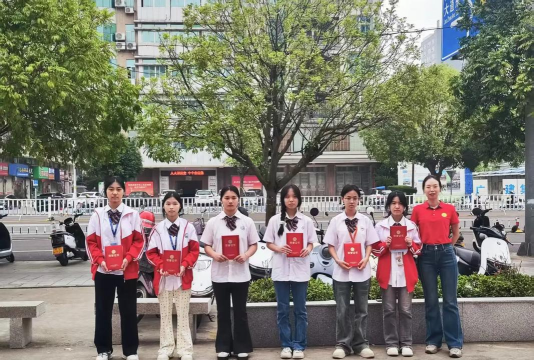 廉江市技工学校户外活动场地