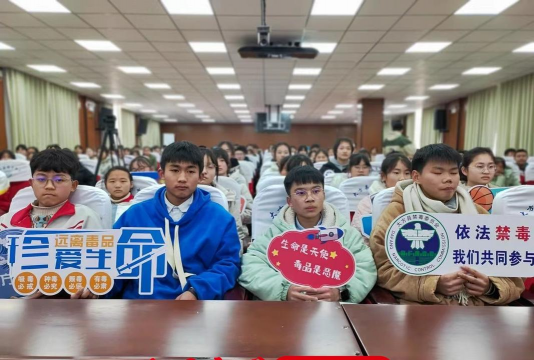 达溪镇坝子农中户外活动场地