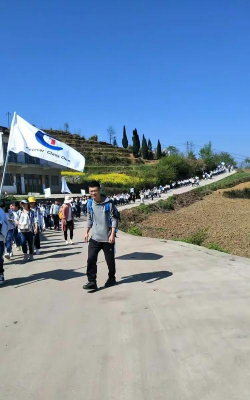 素朴中学户外活动场地