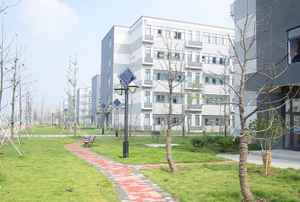 安徽省蚌埠技工学校户外活动场地