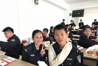 梧州市人民警察训练学校户外活动场地