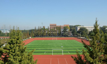 济宁市财政学校户外活动场地