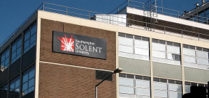 南安普顿索伦特大学户外活动场地
