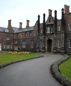 约克圣约翰大学
