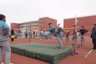 下马关中学户外活动场地