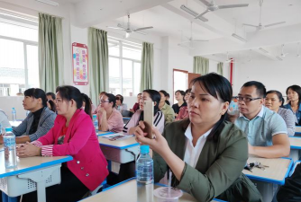 横县民族中学户外活动场地