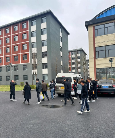 辽西机械技工学校户外活动场地