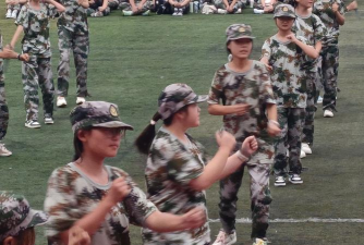 赣州富林职业技术学校户外活动场地