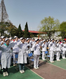 海口护士学校户外活动场地