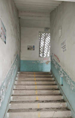 西北外事中专学校户外活动场地